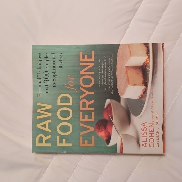 Raw Food For Everyone Cookbook Recipe Book - Picture 4 of 4